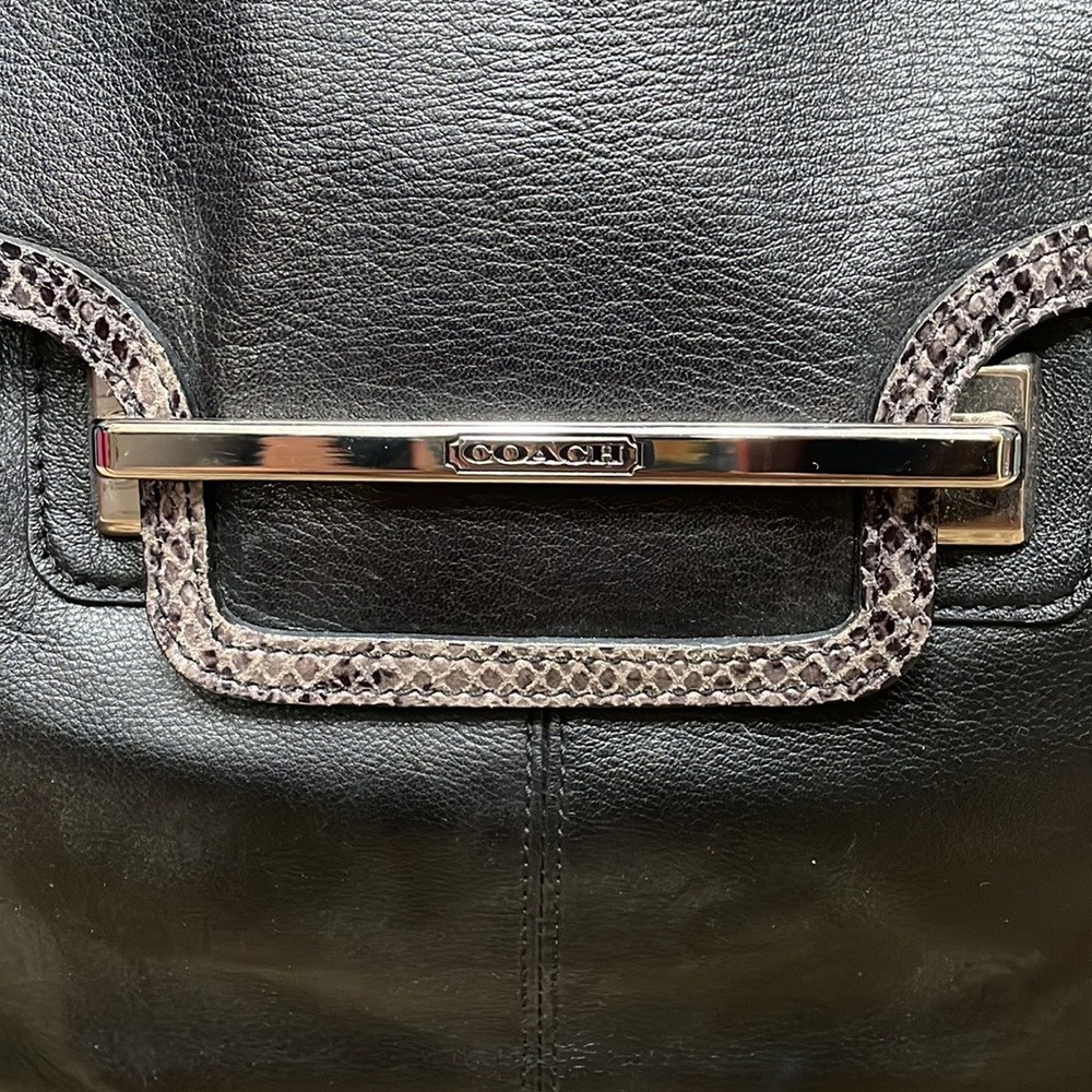 Coach Handbag - Picture 2 of 9